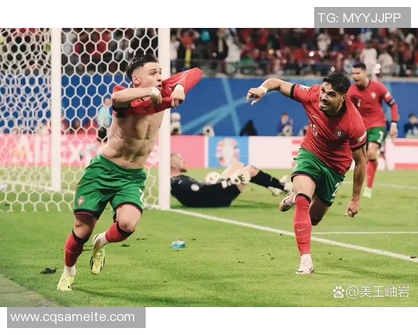 头发飘逸的足球明星们如何在绿茵场上展现风采与魅力